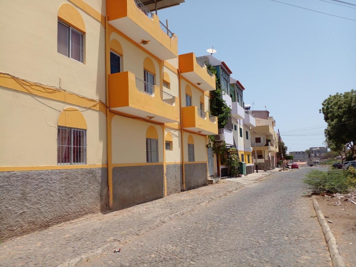 Cph House Praia Luaran gambar