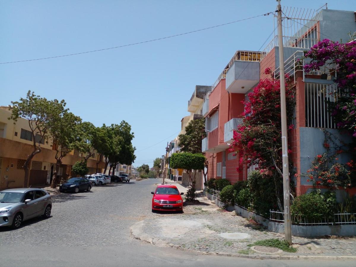 Cph House Praia Luaran gambar