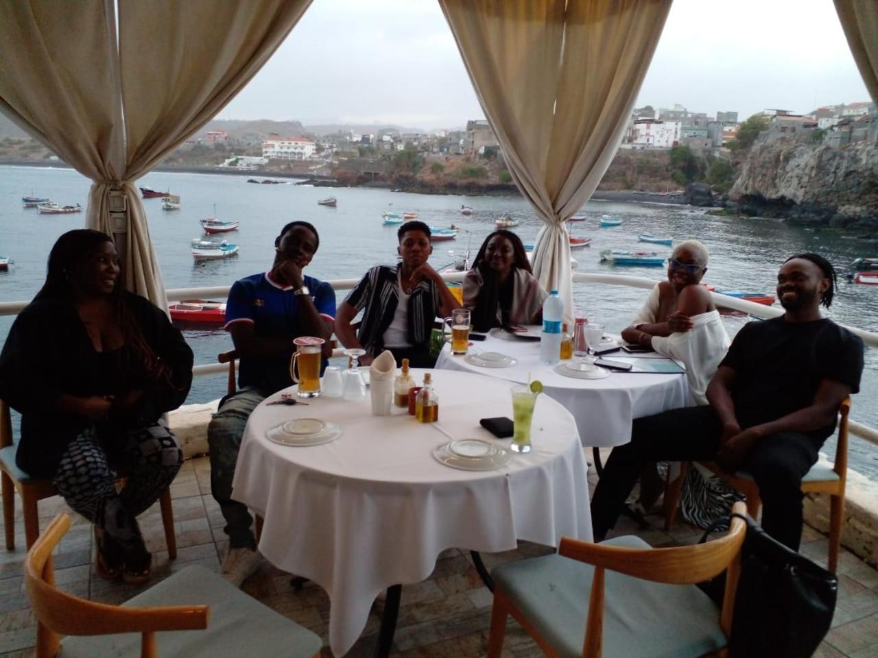Cph House Praia Luaran gambar